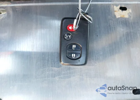 2010 Toyota Prius Iii z USA, uszkodzony, nr VIN JTDKN3DU7A0159916